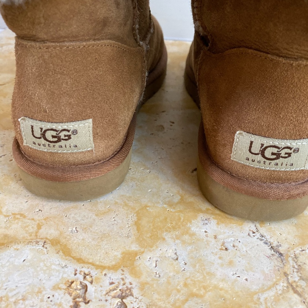 Ugg Side Button Bailey Boot - image 3